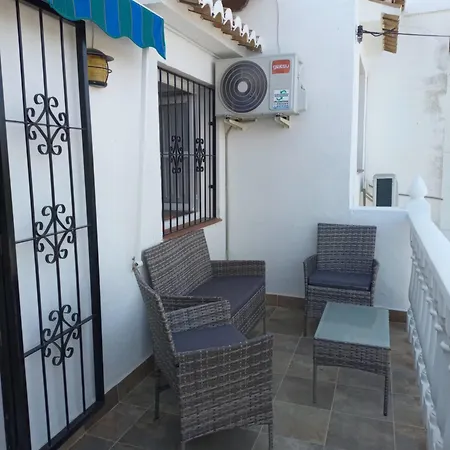 Vakantiehuis Casa Azahar, With Beautiful View On The Orange Groove And Pink Salt Torrevieja